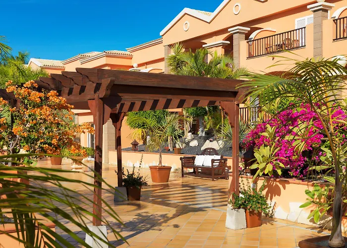 Garden Eco فندق 4*