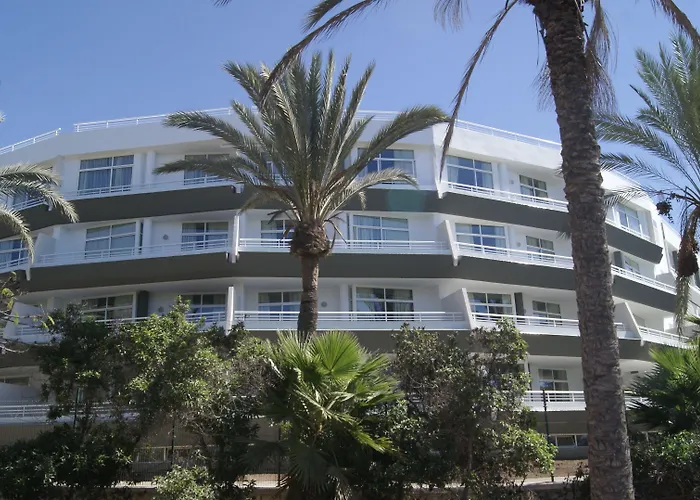 فندق Garden Eco 4*