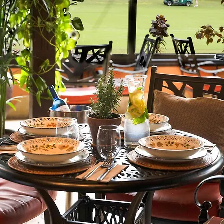 فندق Garden Eco 4*